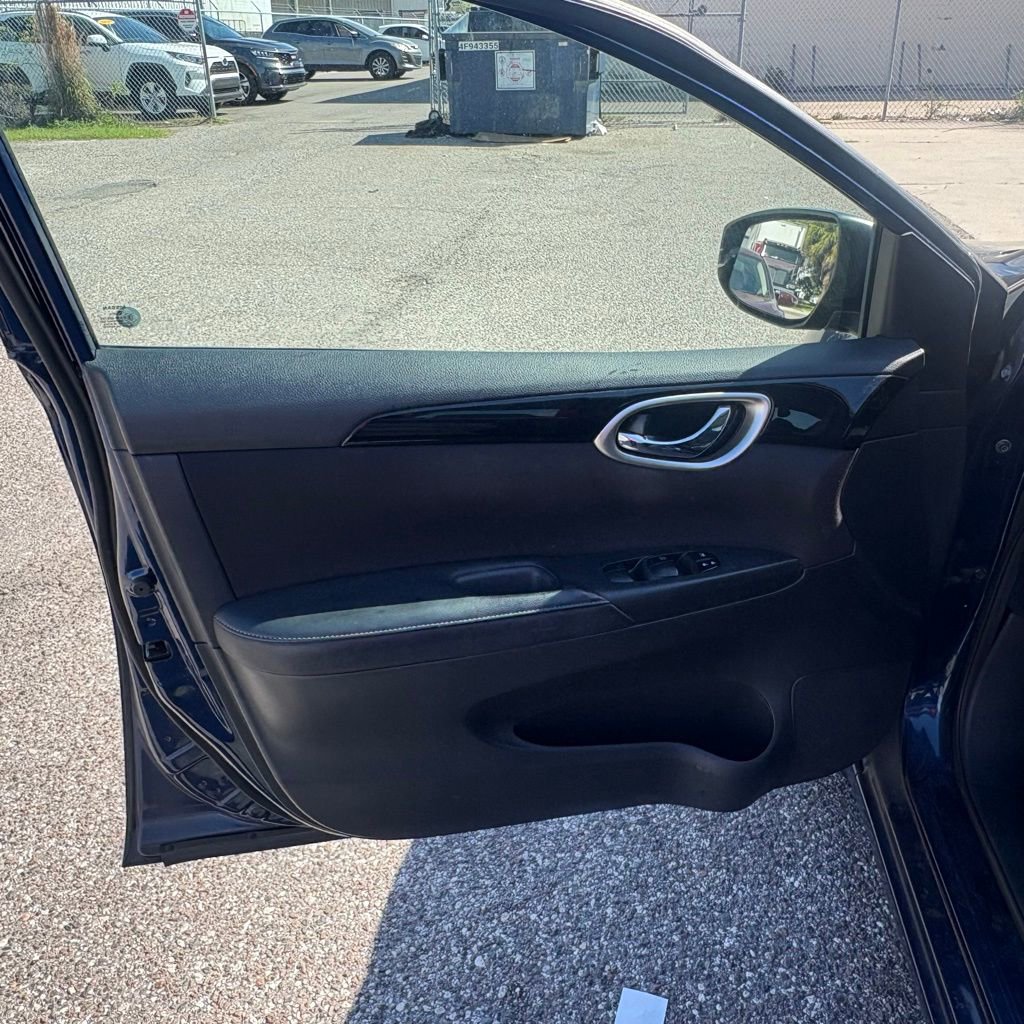 Used 2016 Nissan Sentra SV image 10