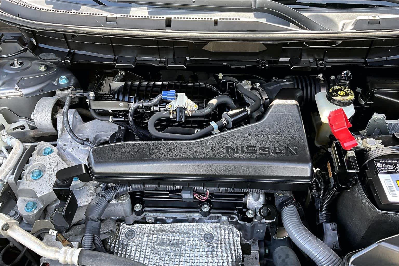 Used 2019 Nissan Rogue SV w/ Premium Package FWD image 33