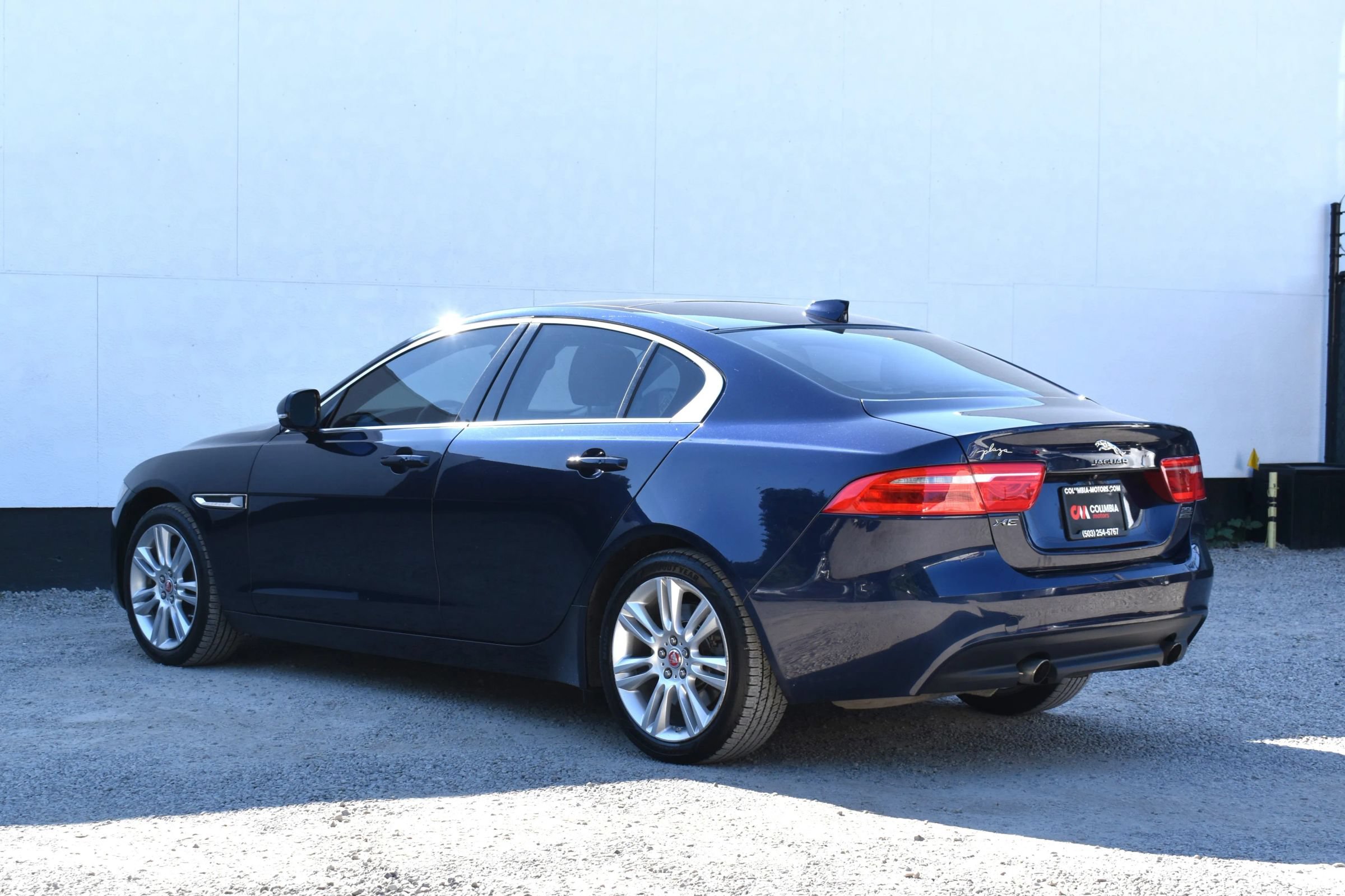 Used 2019 Jaguar XE Premium AWD/4WD image 2
