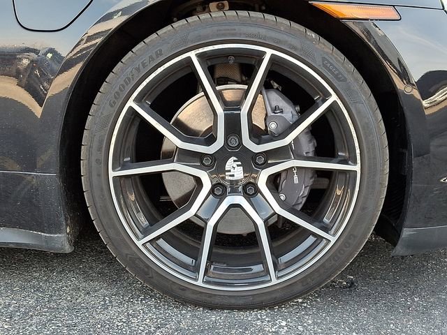 Certified 2025 Porsche Taycan image 12