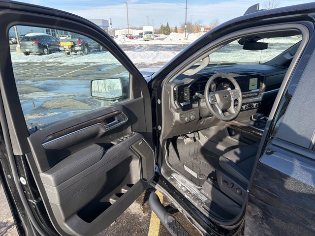 New 2026 Chevrolet Silverado 1500 RST w/ Redline Edition image 9