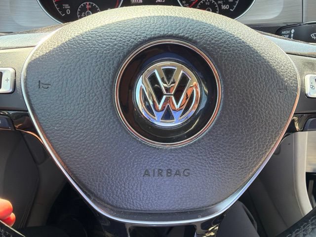 Used 2017 Volkswagen Golf S AWD/4WD image 15