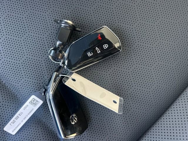 New 2025 Volkswagen ID.4 Pro S AWD/4WD image 31