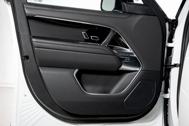 Used 2023 Land Rover Range Rover SE image 50
