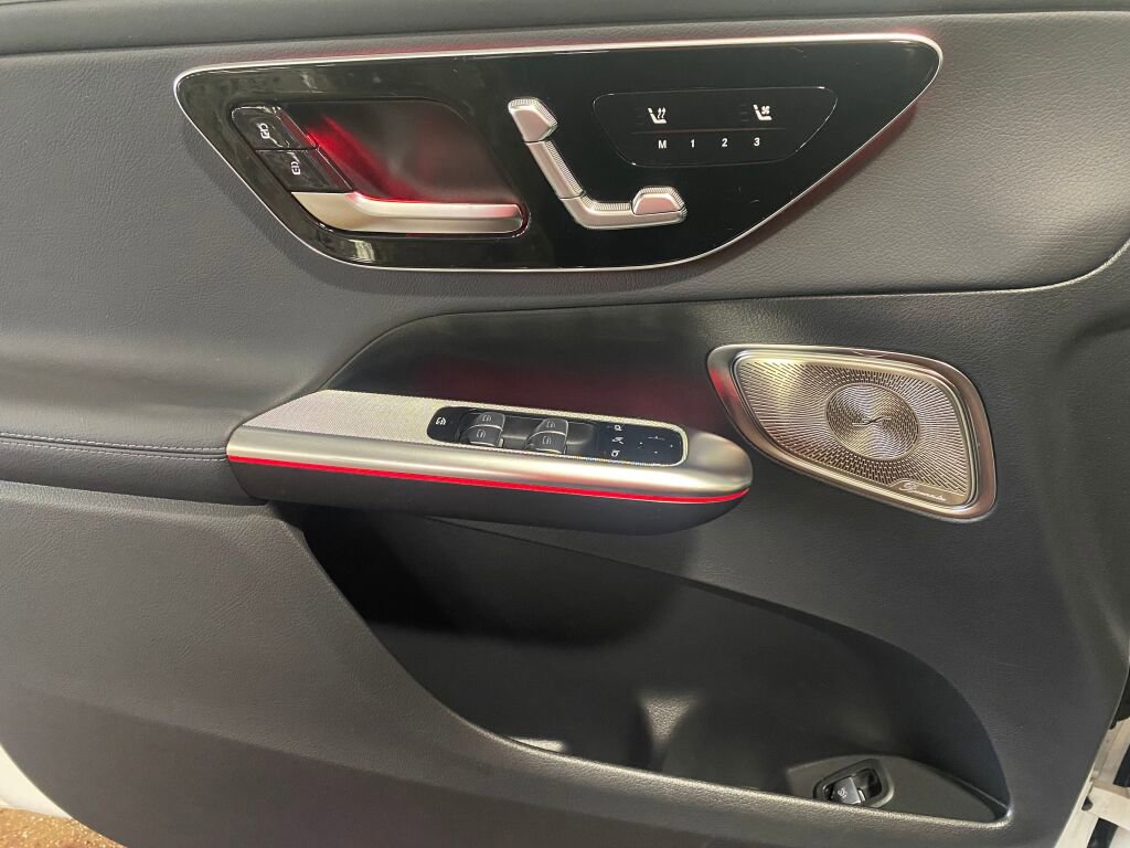 Certified 2025 Mercedes-Benz GLC 43 AMG 4MATIC Coupe image 6