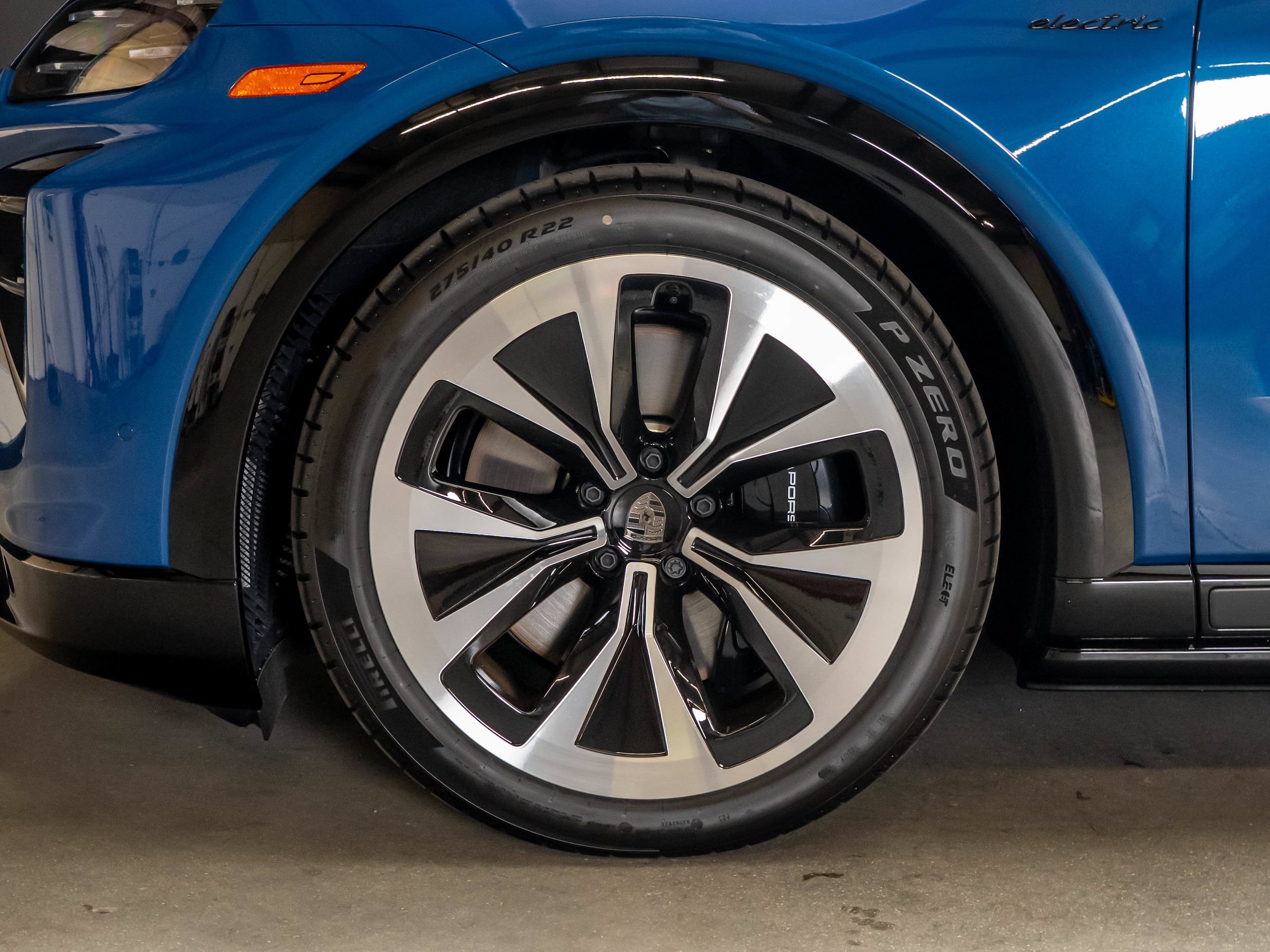 New 2026 Porsche Cayenne Turbo AWD/4WD image 18