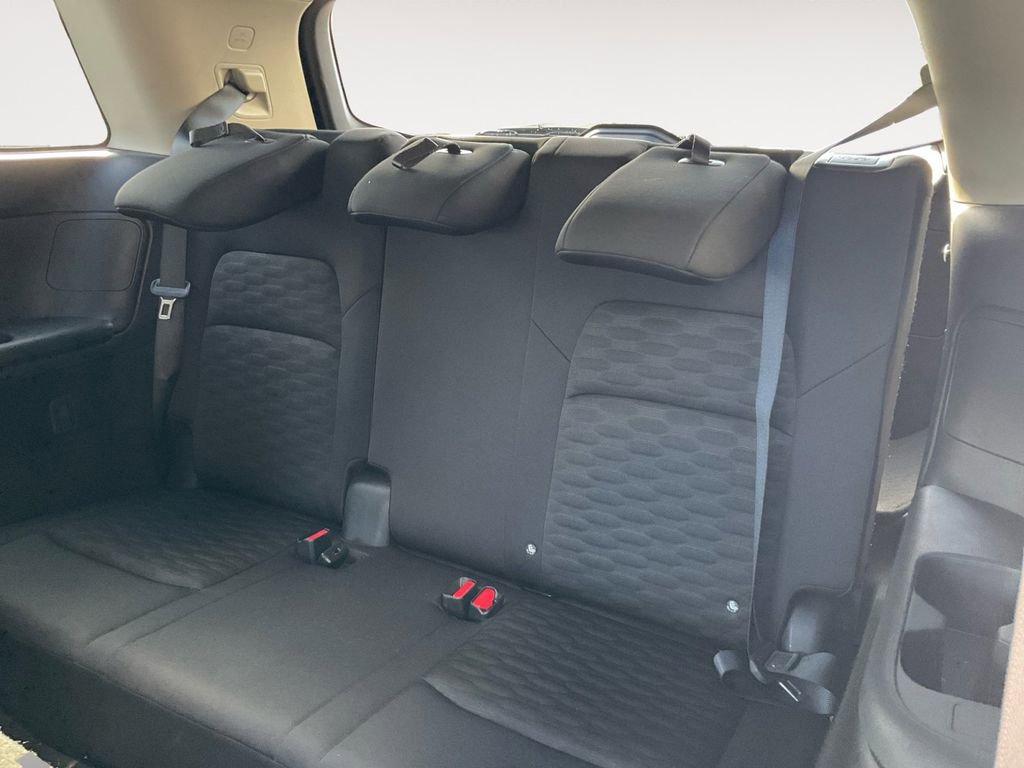 Used 2024 Nissan Pathfinder SV image 30