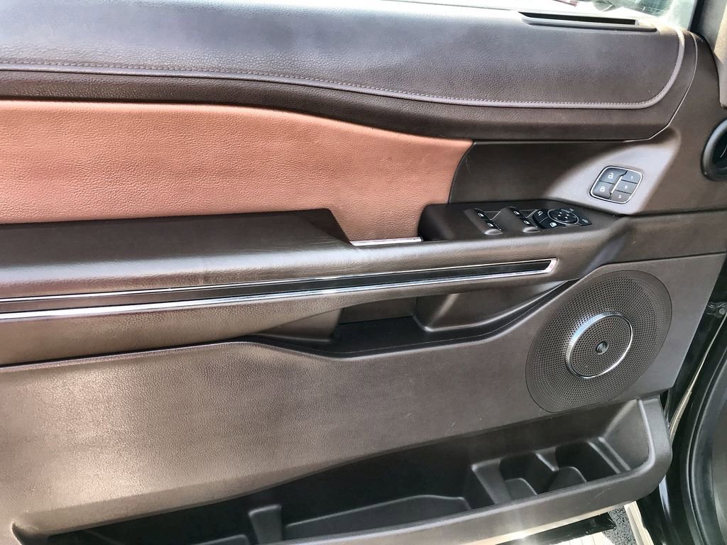 Used 2022 Ford Expedition King Ranch image 13