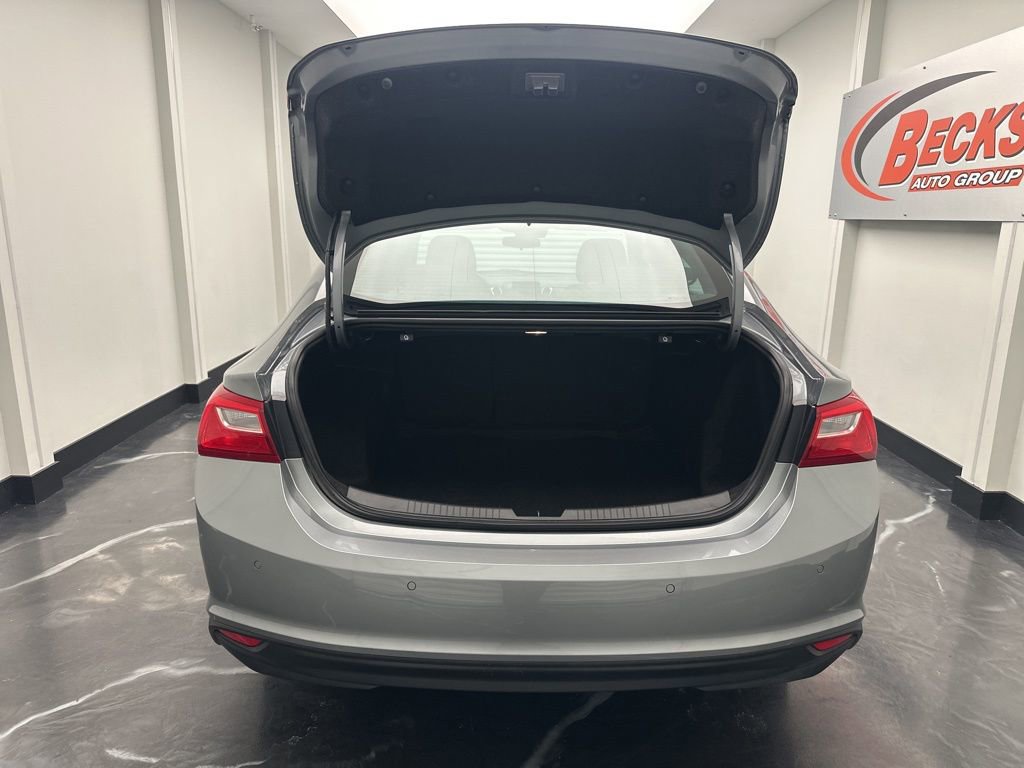Used 2024 Chevrolet Malibu LT image 25