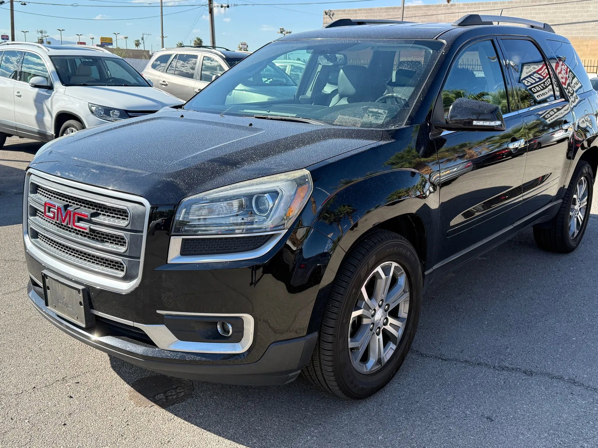 Used 2016 GMC Acadia SLT image 3