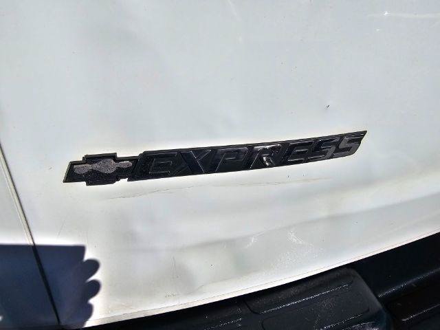 Used 2019 Chevrolet Express 3500 LT w/ LT Preferred Equipment Group RWD image 35