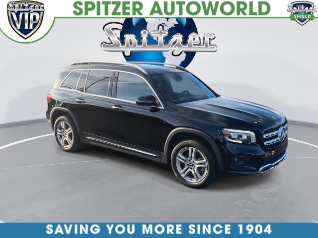 Used 2023 Mercedes-Benz GLB 250 4MATIC w/ Premium Package image 3