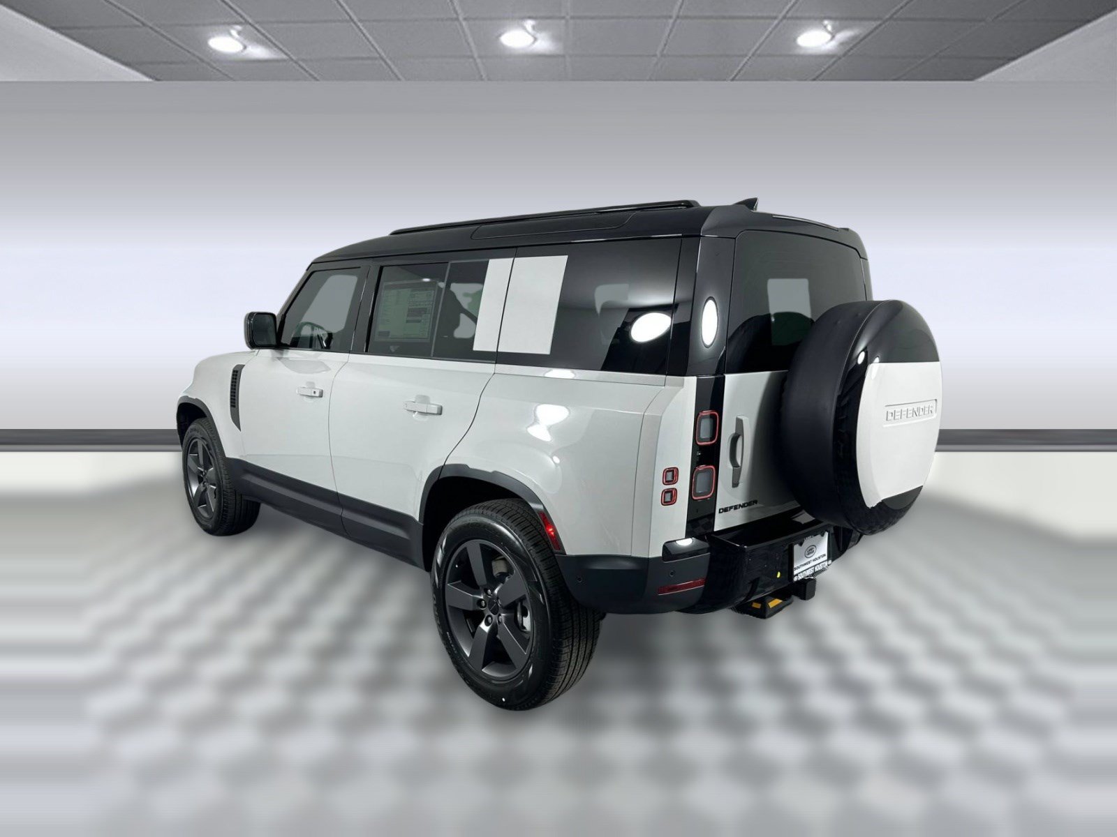 Used 2026 Land Rover Defender 110 S AWD/4WD image 3