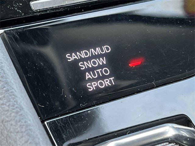 Used 2021 Jeep Grand Cherokee L Limited w/ Luxury Tech Group II image 35