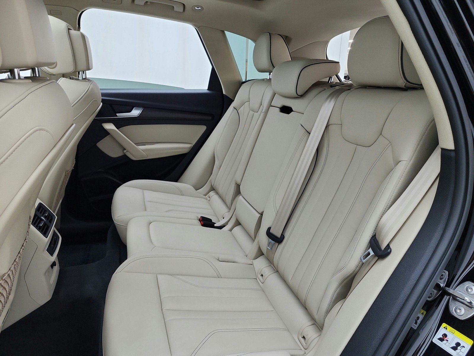 Used 2023 Audi Q5 e Premium Plus w/ Premium Plus Package AWD/4WD image 15