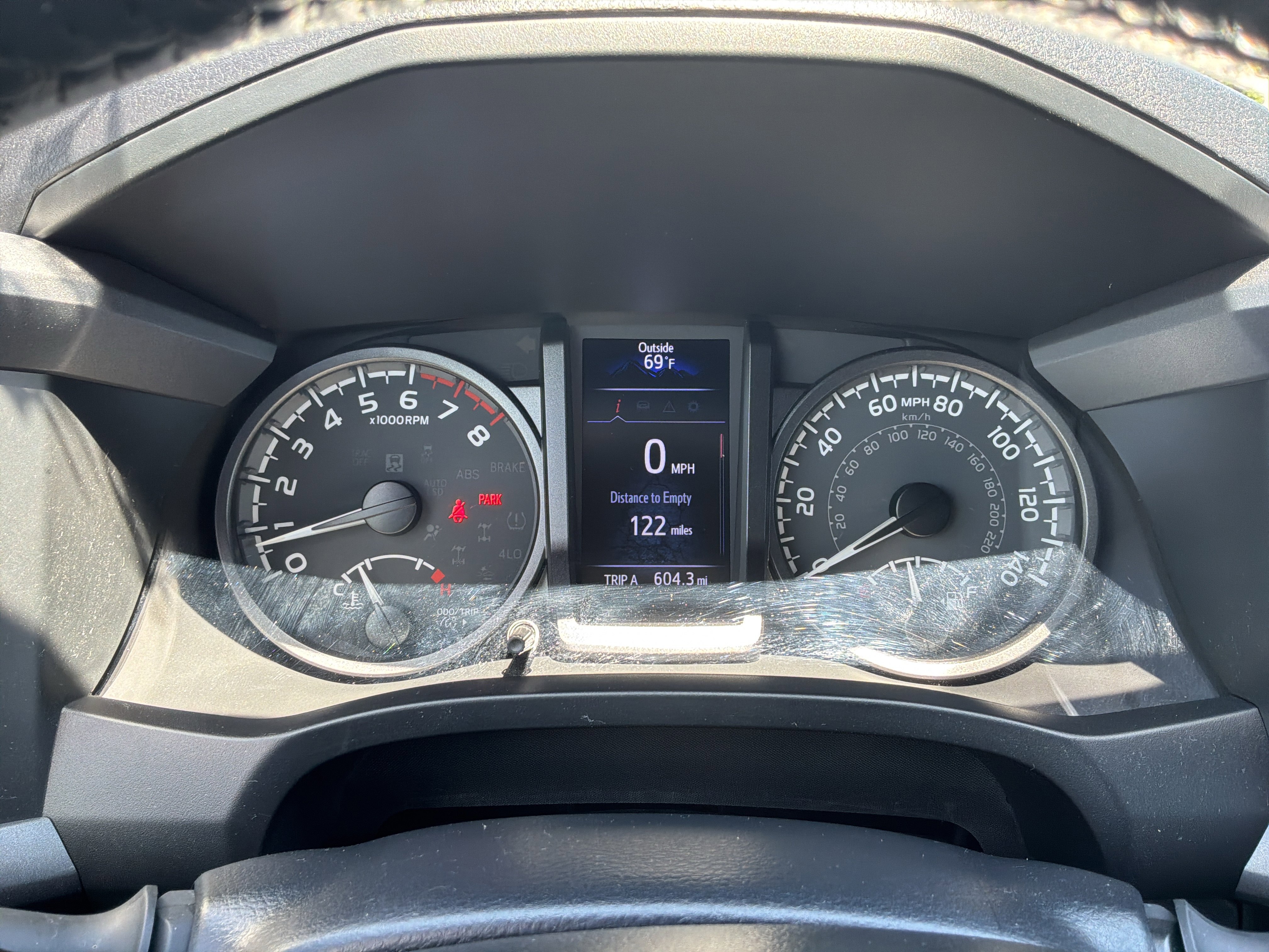 Used 2022 Toyota Tacoma TRD Sport w/ Technology Package AWD/4WD image 21