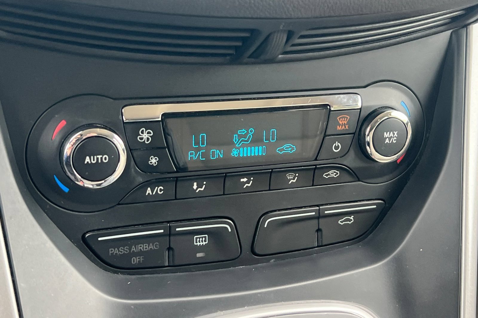 Used 2013 Ford Escape SE FWD image 19