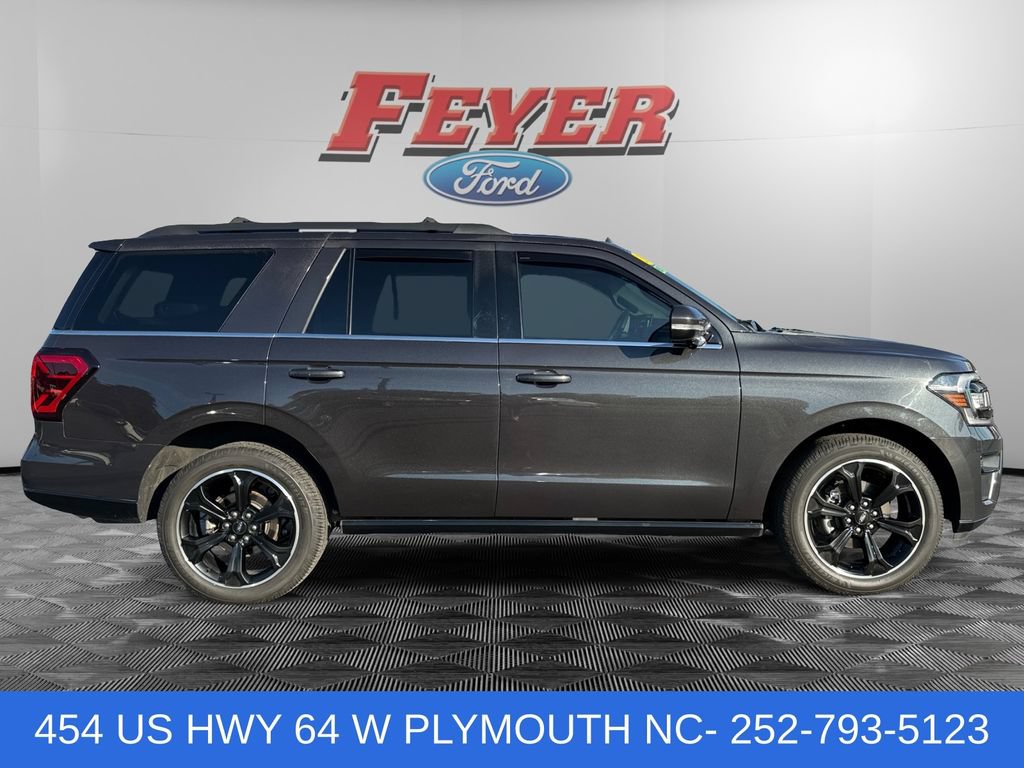 Used 2023 Ford Expedition Limited AWD/4WD image 6