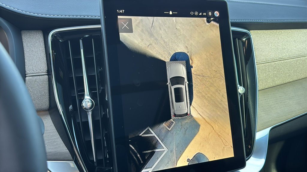 New 2027 Volvo XC90 T8 Plus AWD/4WD image 19