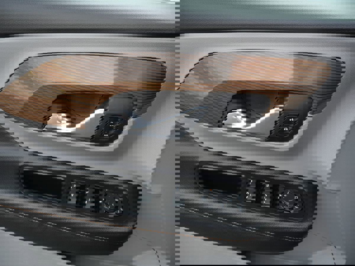 Used 2018 GMC Terrain SLE w/ Driver Convenience Package image 15