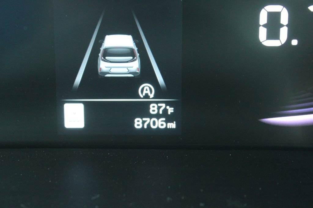 Certified 2025 Kia Soul LX w/ LX Technology Package image 28