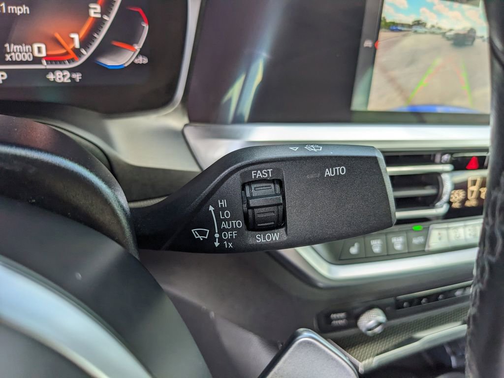 Used 2022 BMW M440i Convertible w/ Premium Package image 31