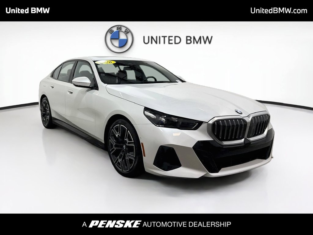 Used 2026 BMW 530i w/ M Sport Package RWD image 3