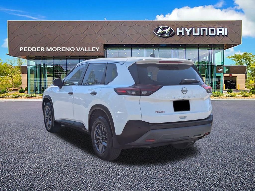 Used 2023 Nissan Rogue S FWD image 6