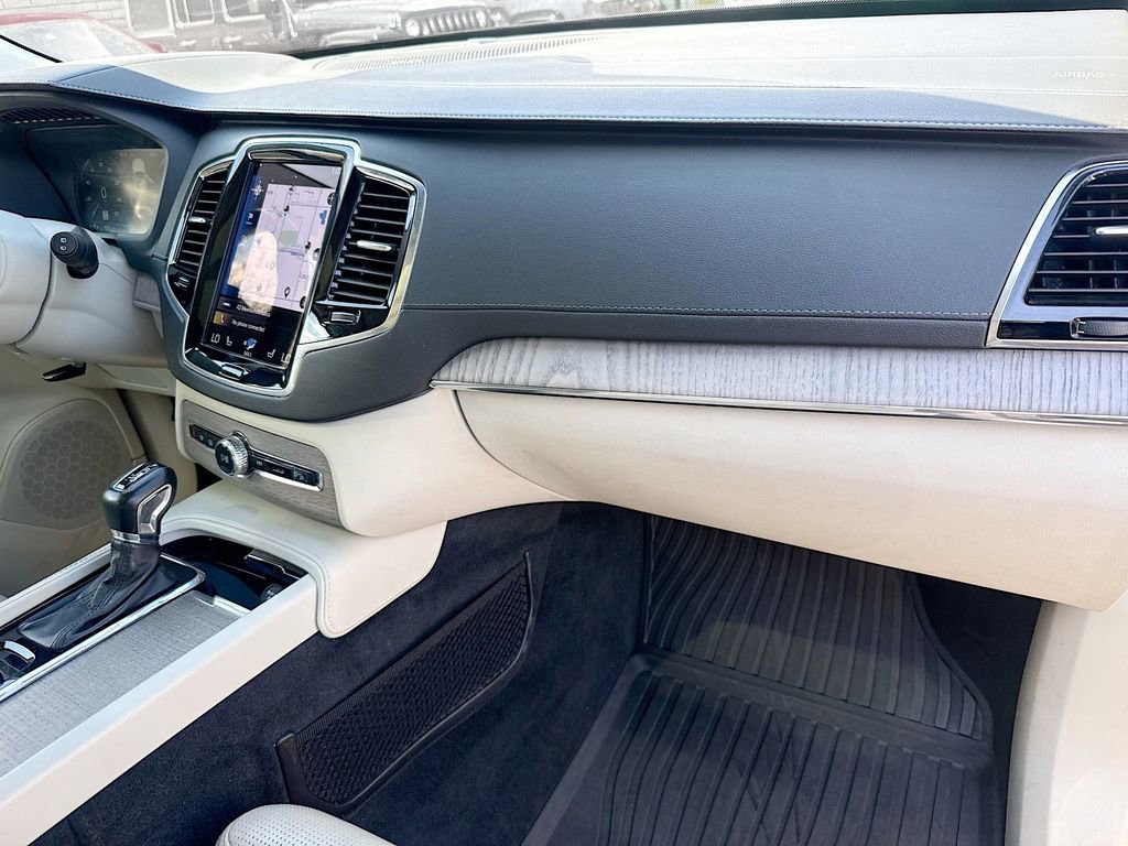 Used 2021 Volvo XC90 T6 Inscription w/ Climate Package image 34
