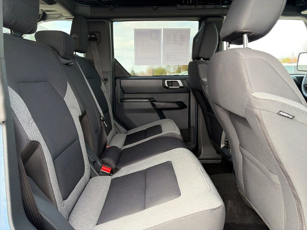 Used 2025 Ford Bronco Big Bend image 42