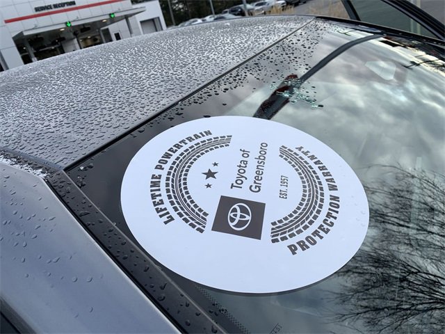 Used 2025 Toyota Camry SE image 35