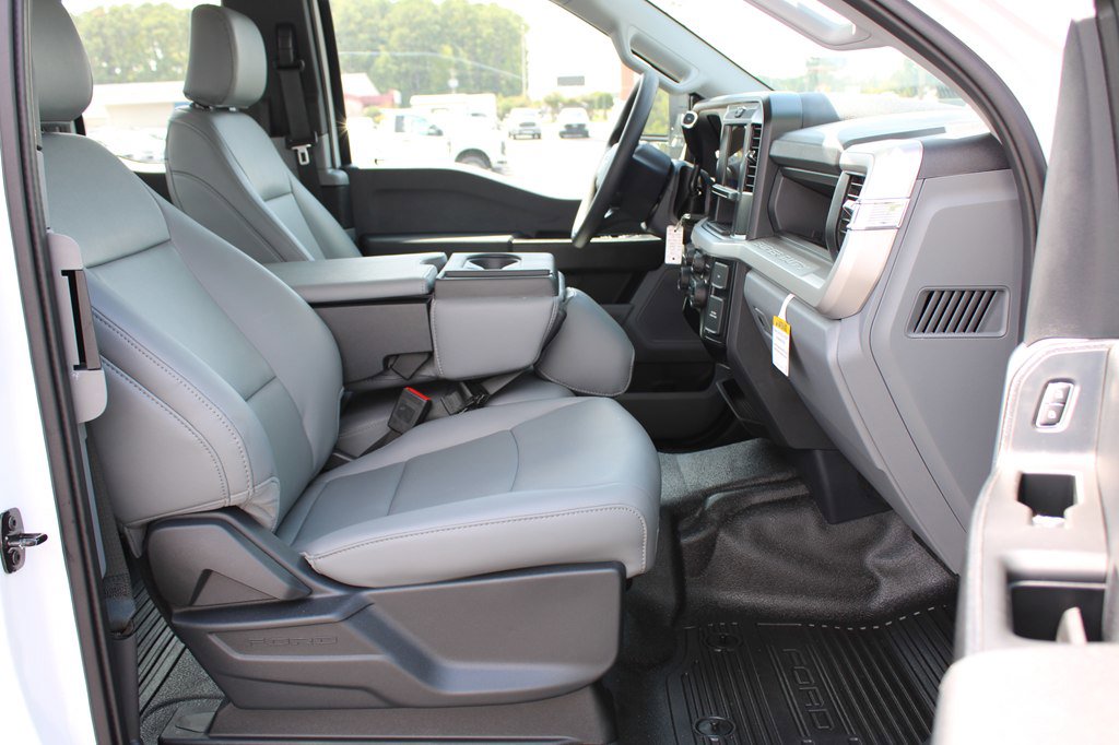 Used 2025 Ford F250 XLT image 14