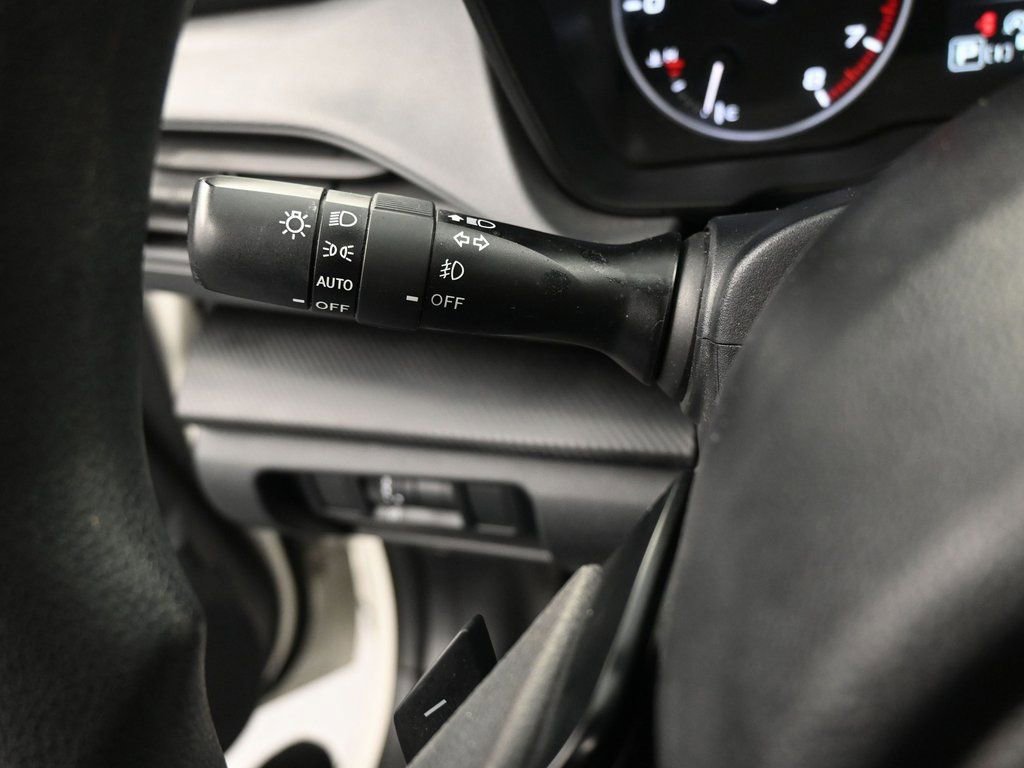 Used 2024 Subaru Crosstrek 2.0i Premium image 17