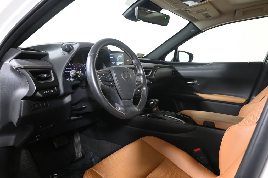 Used 2019 Lexus UX 200 w/ Premium Package FWD image 15
