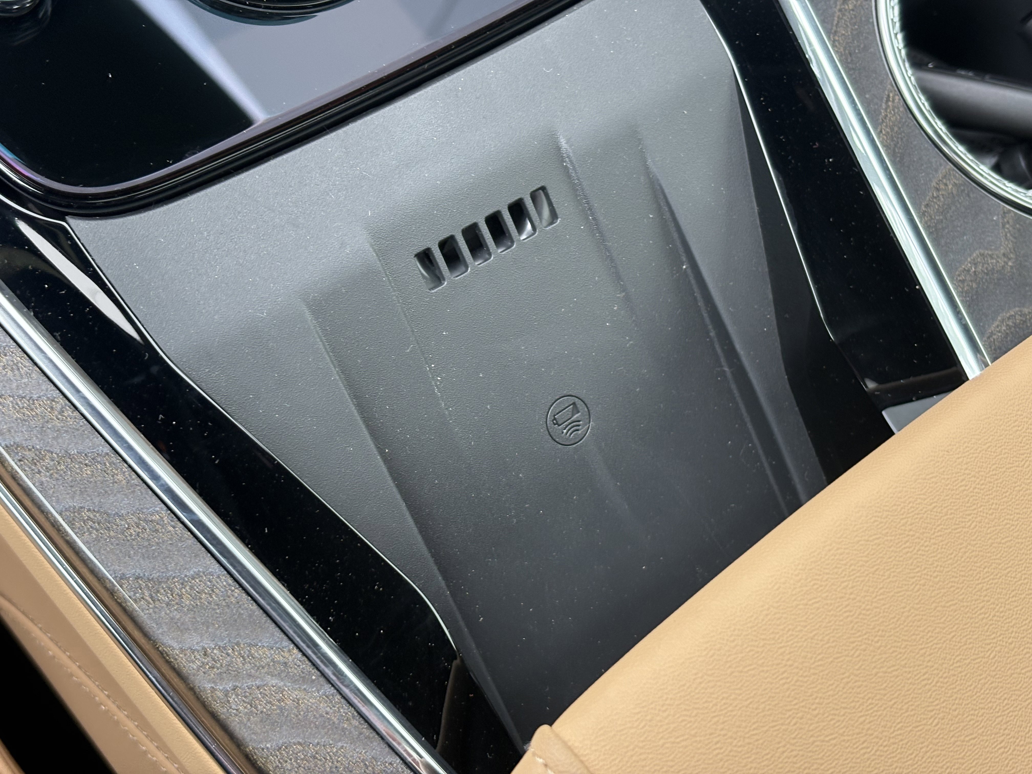 New 2026 Cadillac Escalade IQL Sport 2 w/ LPO, ONYX Package image 22