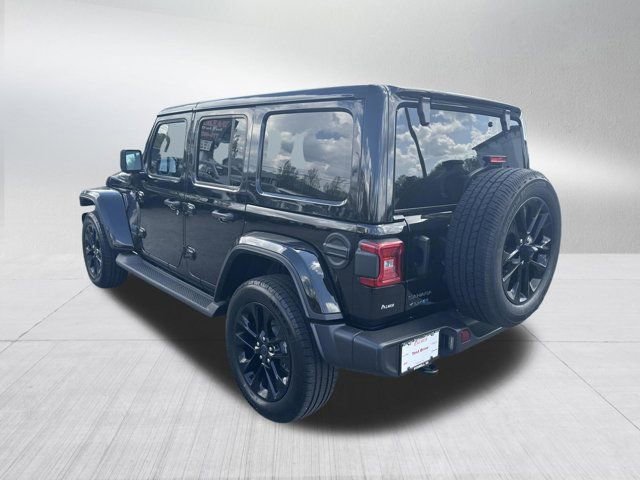 Certified 2025 Jeep Wrangler Unlimited Sahara image 8