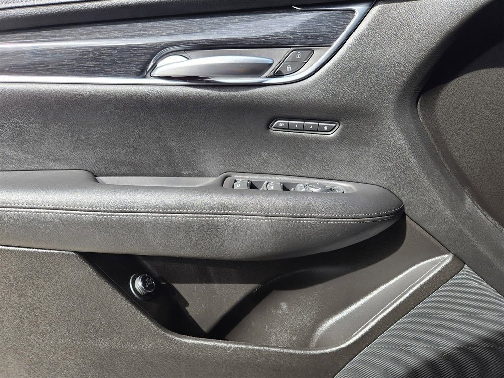 Used 2022 Cadillac XT5 Premium Luxury image 26