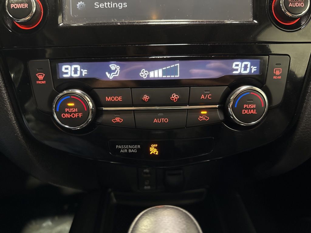 Used 2015 Nissan Rogue SL w/ SL Premium Package image 21