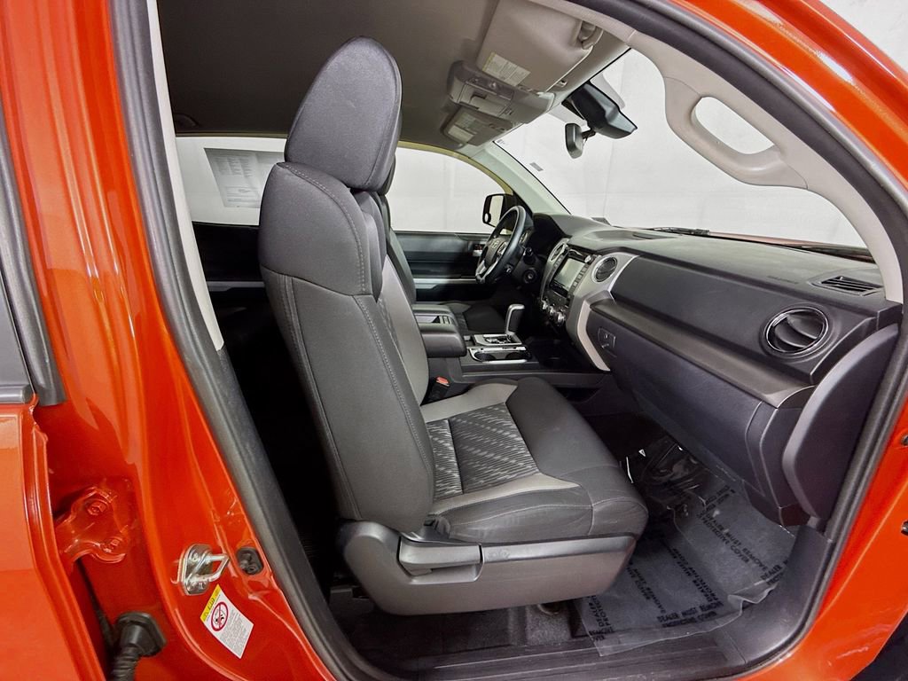 Used 2018 Toyota Tundra SR5 w/ SR5 Upgrade Package image 32