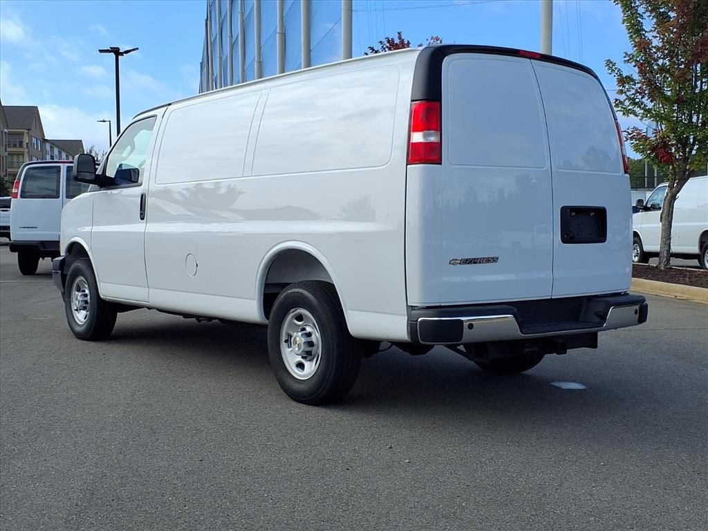 New 2026 Chevrolet Express 2500 w/ Driver Convenience Package image 29