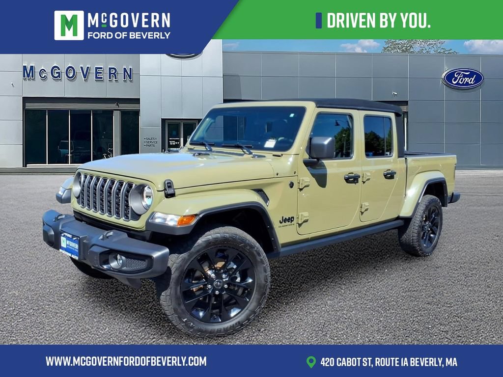 Used 2025 Jeep Gladiator Sport AWD/4WD image 1