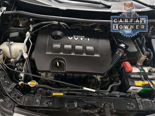 Used 2009 Pontiac Vibe w/ Preferred Package FWD image 11