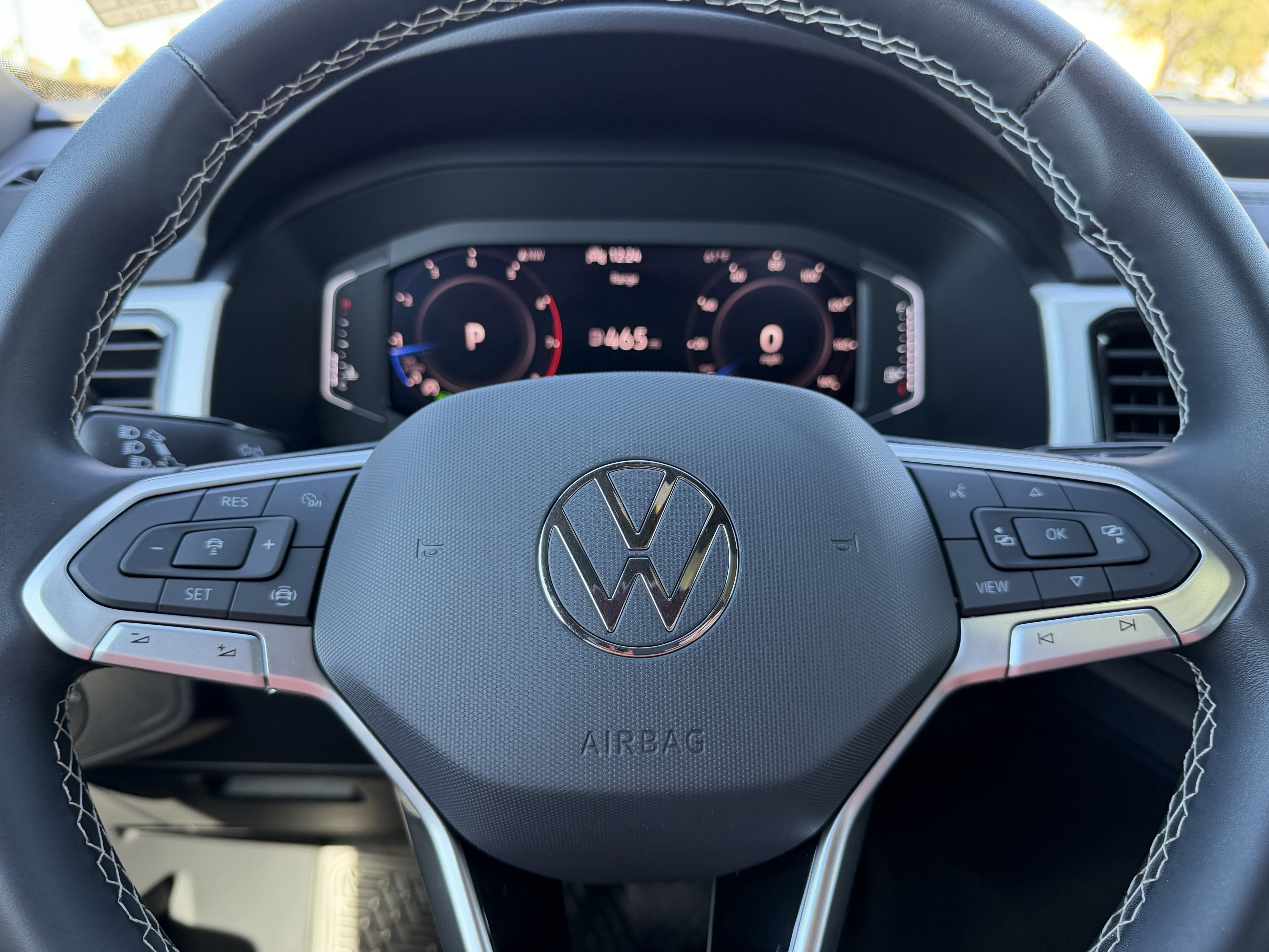 Used 2023 Volkswagen Atlas Cross Sport SE w/ Panoramic Sunroof Package image 32