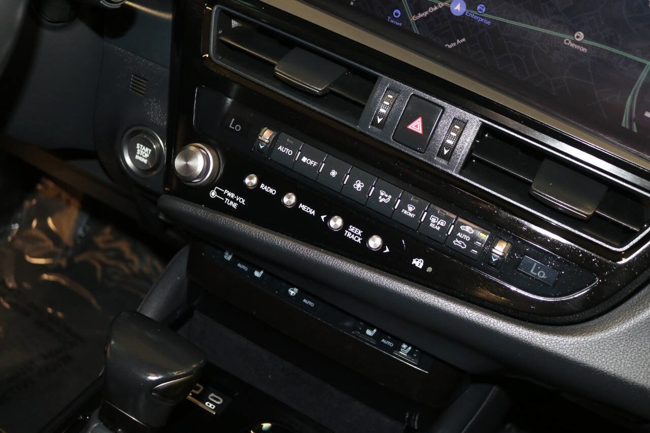 Used 2023 Lexus ES 350 w/ Premium Package image 32