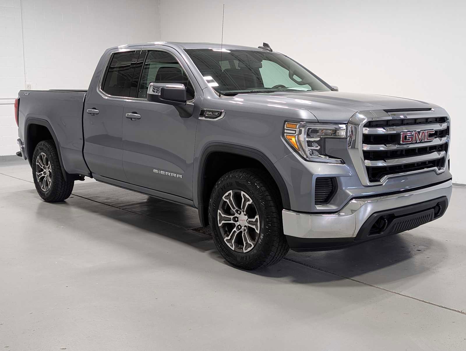 Certified 2020 GMC Sierra 1500 SLE w/ SLE Value Package AWD/4WD image 6