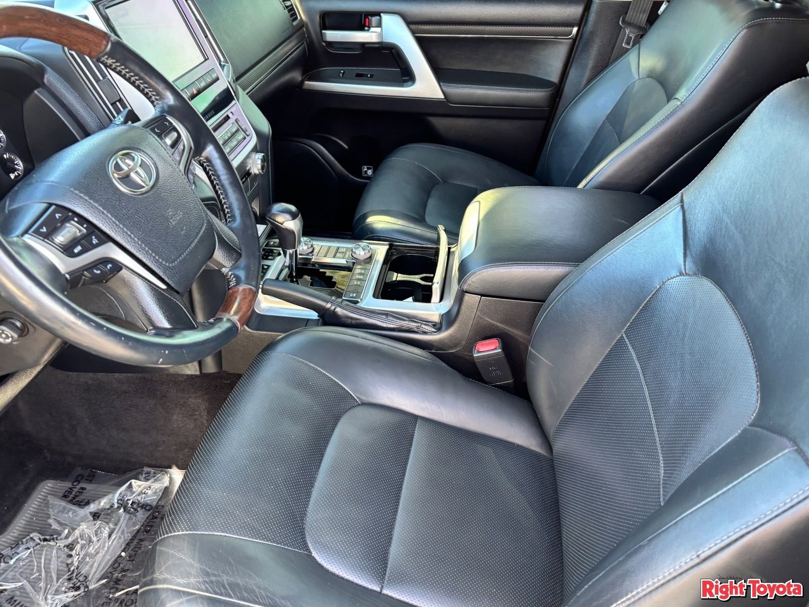 Used 2017 Toyota Land Cruiser AWD/4WD image 19