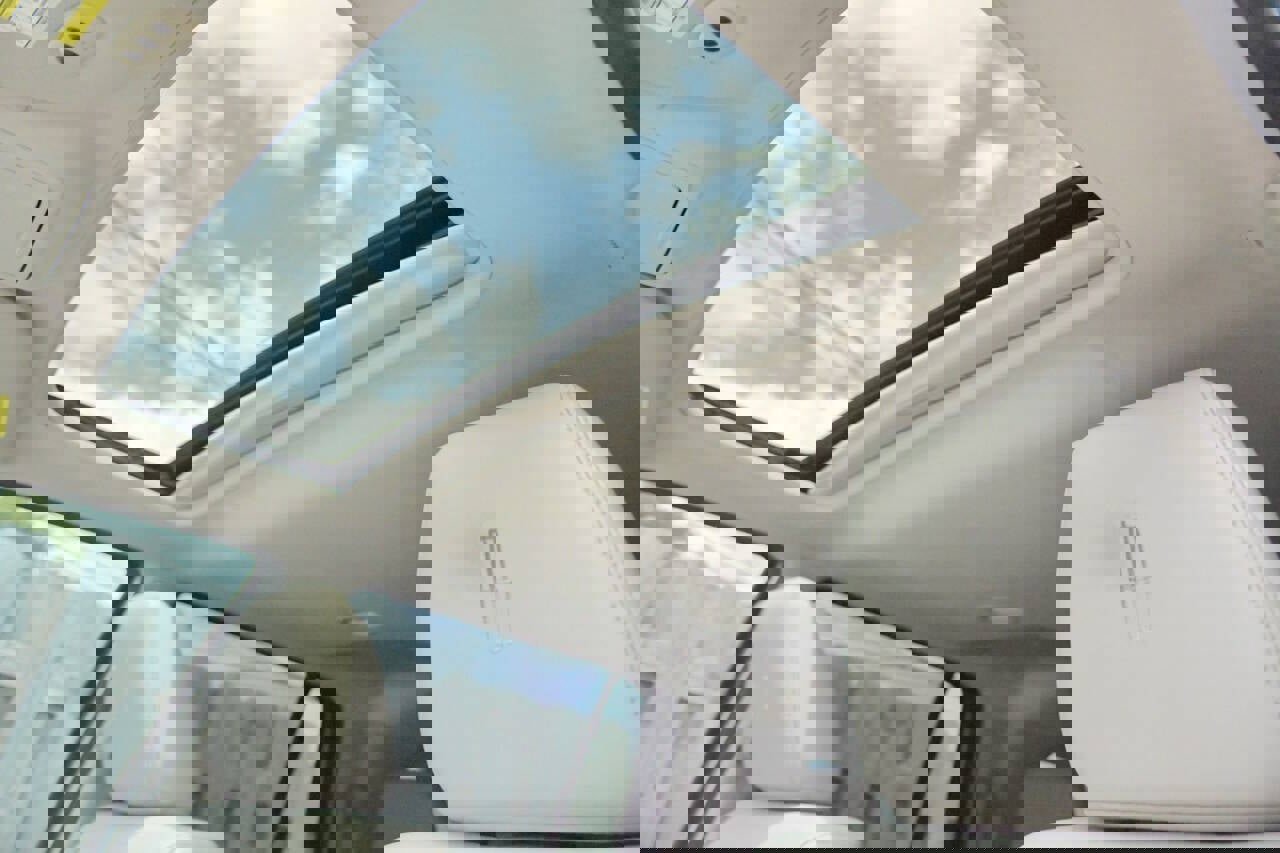 Used 2014 Lincoln Navigator Base 4x2 4dr SUV image 28