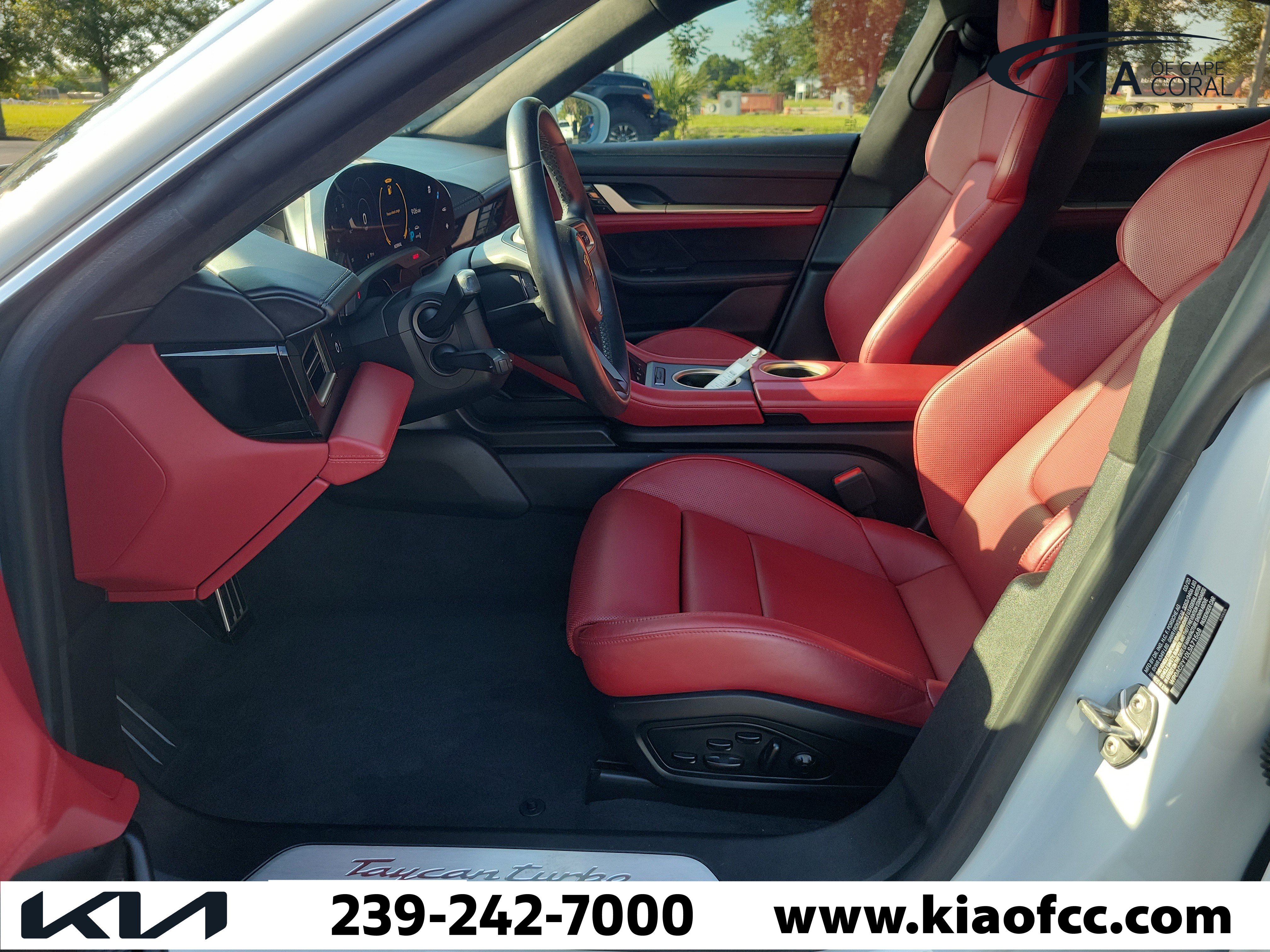 Used 2020 Porsche Taycan Turbo AWD/4WD image 20