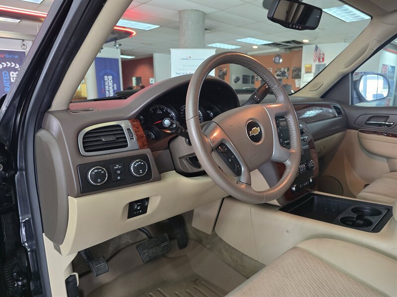 Used 2014 Chevrolet Suburban LS w/ All-Star Edition AWD/4WD image 8