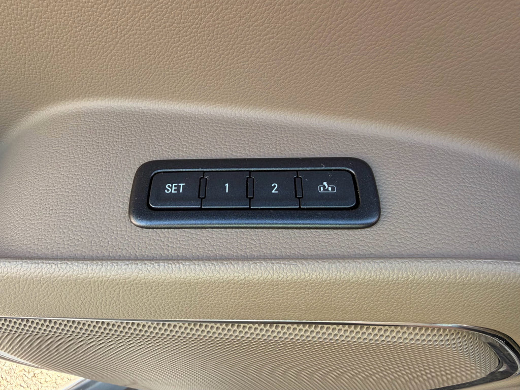 Used 2017 Chevrolet Suburban Premier RWD image 7